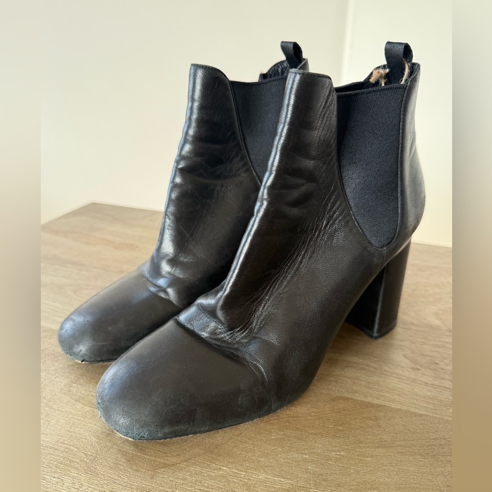 MIU MIU BLACK CALFSKIN SILVER ACCENT ANKLE BOOTIE - sz 8